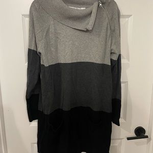 Eight Eight Eight Gray Block Sweater Dress - XL